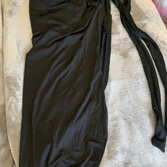 OH POLLY BLACK WRAP SKIRT - Picture 2 of 2